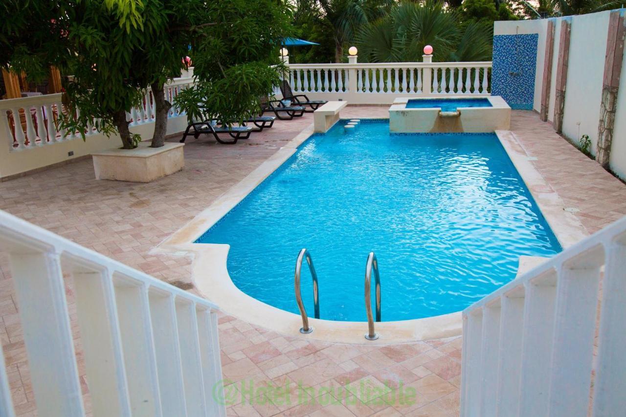 Hotel Inoubliable Cotterelle Esterno foto
