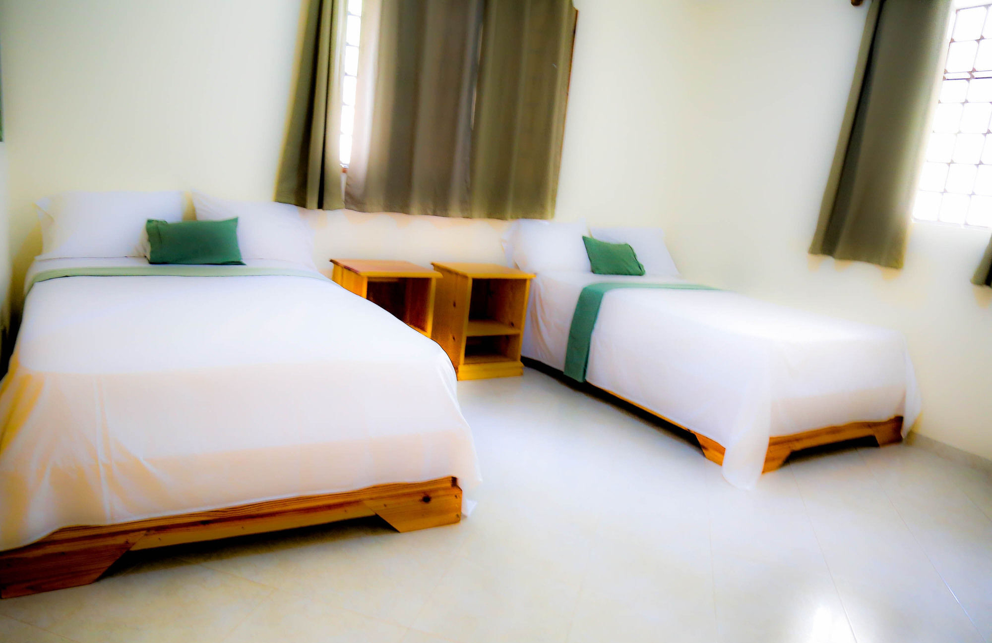 Hotel Inoubliable Cotterelle Esterno foto